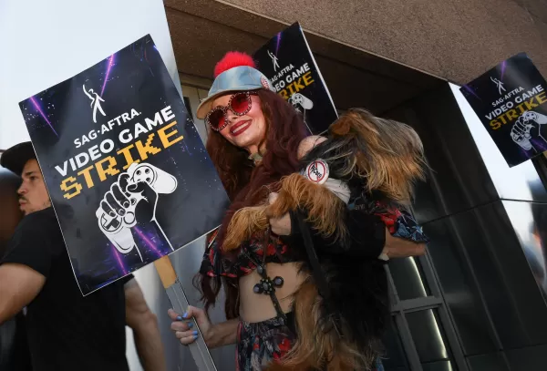 SAG-AFTRA reaches tentative agreement